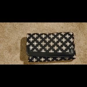 Vera Bradley H 4 L 7 wallet